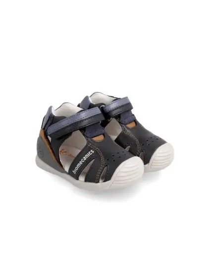 Sandals for Boy Biomecanics