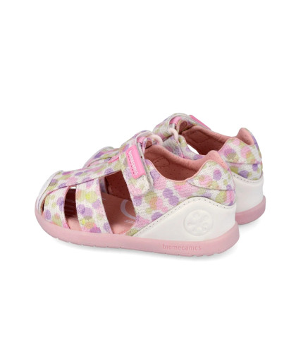 Sandals for Girl Biomecanics